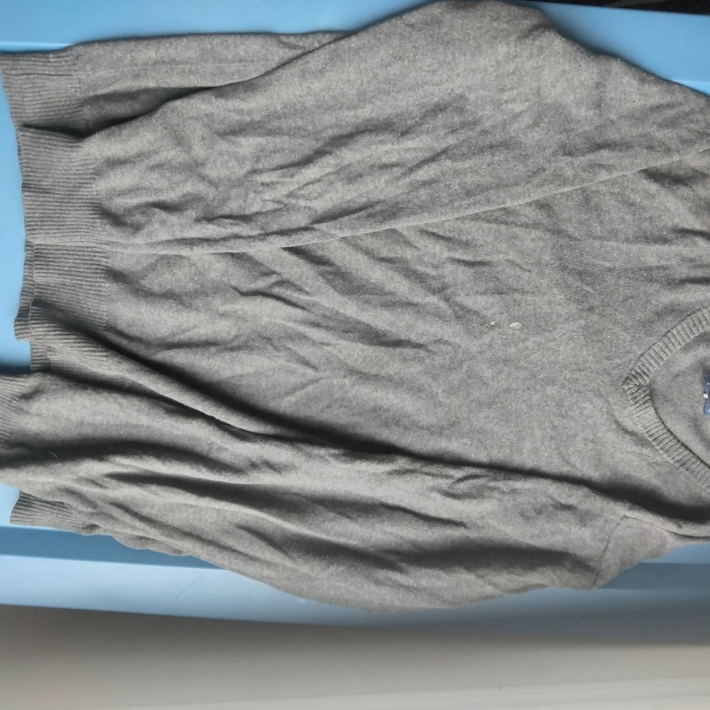 John Ashford V-Neck Gray Sweater - Picture 2 of 4